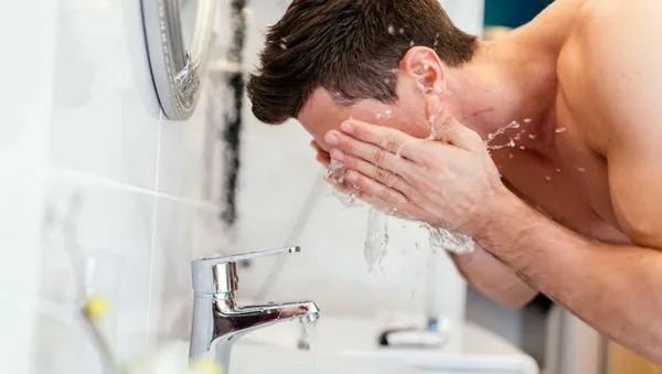 Chăm sóc da giúp nam giới tự tin và chuyên nghiệp hơn trong cuộc sống