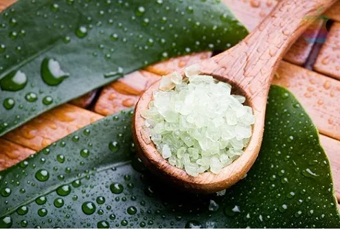 Các thành phần tự nhiên giúp làm sạch sâu và kháng khuẩn cho da đầu
