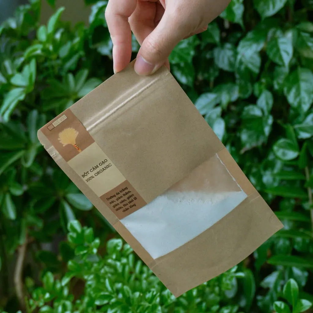 Sử dụng bột cám gạo sữa non là phương pháp làm đẹp tự nhiên được nhiều chuyên gia khuyên dùng